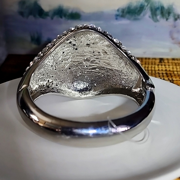 Vintage Chunky Hinge / Clamper Dome Bracelet with Black Clear Crystal … - Picture 5 of 8